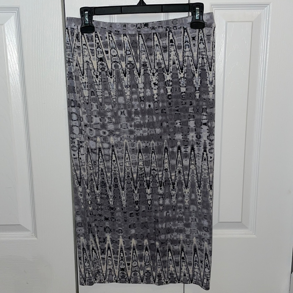 Great BodyCon Skirt!! 😎